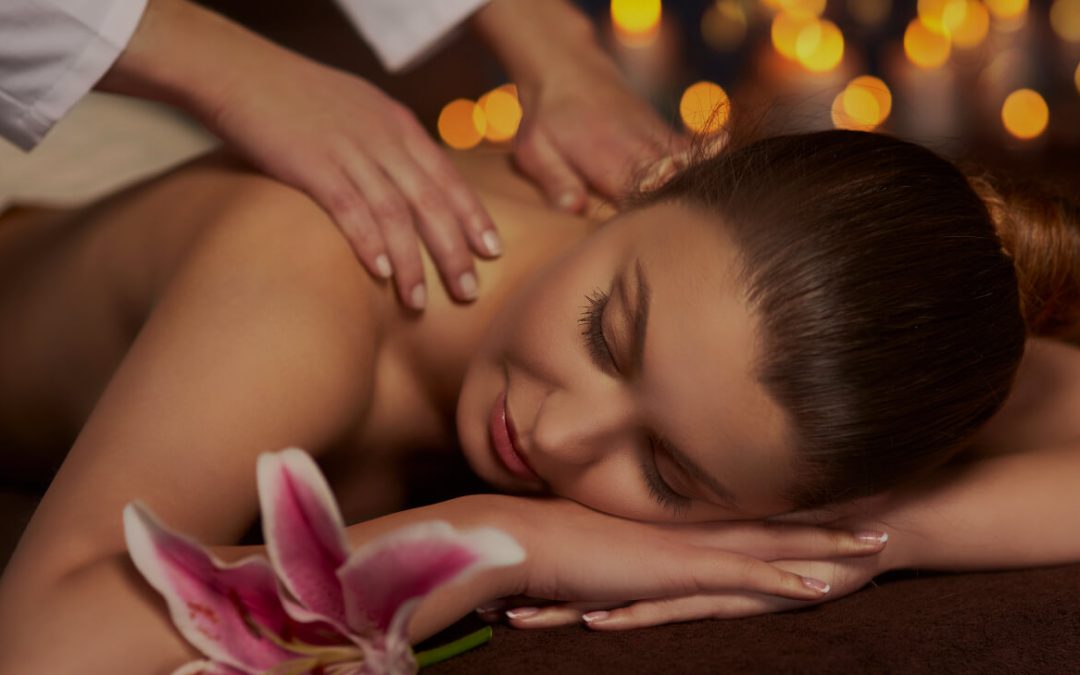 Best Massage Oils According to Massage Therapists